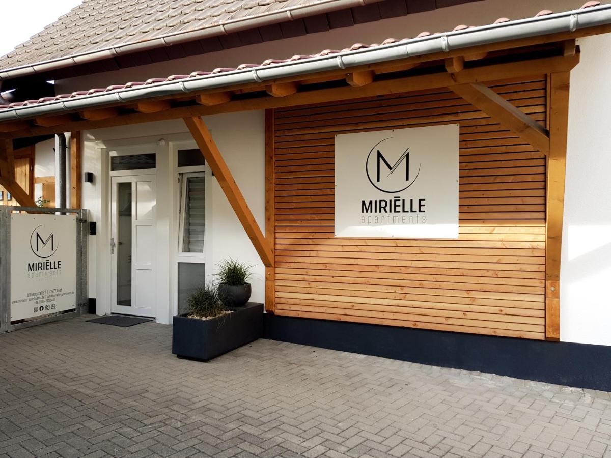 Mirielle Apartments Rust Bagian luar foto