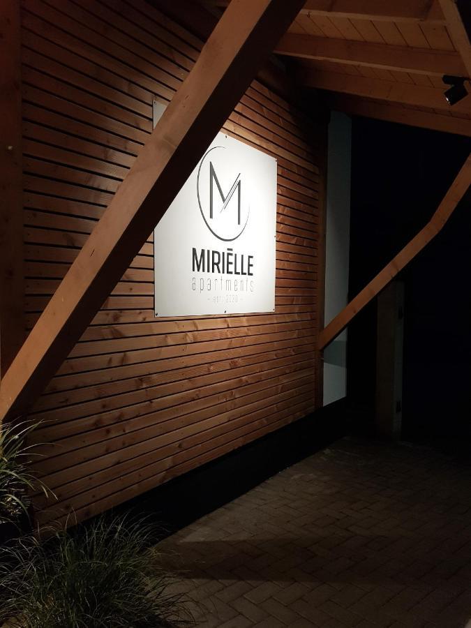 Mirielle Apartments Rust Bagian luar foto